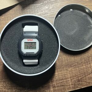 NASA GSHOCK WATCH LE
